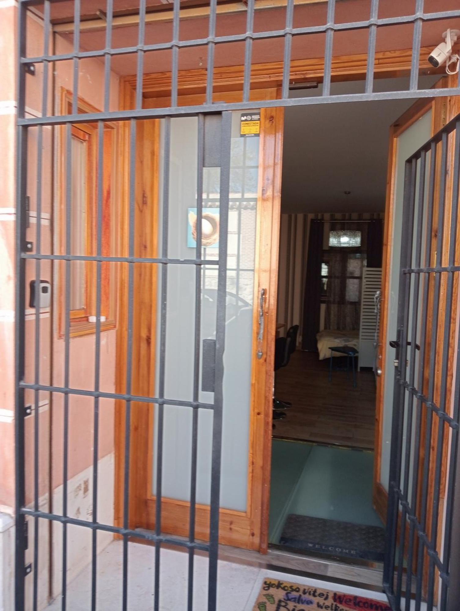 El Nido De La Cigueena Apartamento Alcalá de Henares Quarto foto